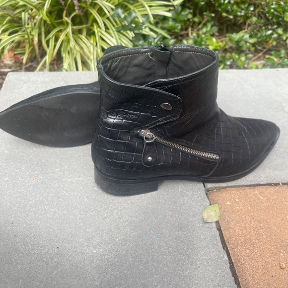 Napoleoni Italy Croc Embossed Leather Moto Zip Ankle Boots: Black - Picture 5 of 8
